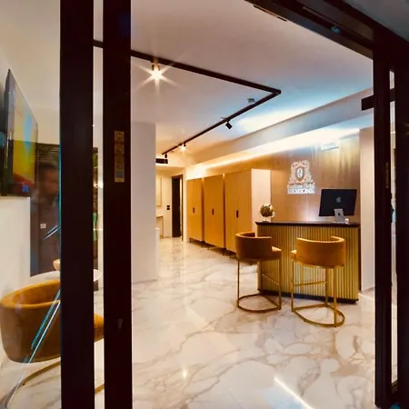 Отель Boutique Сирмионе