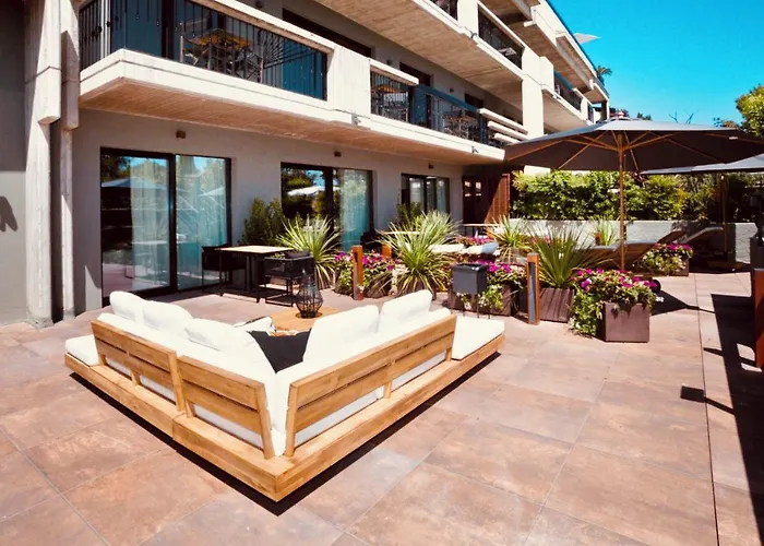 Boutique 3*